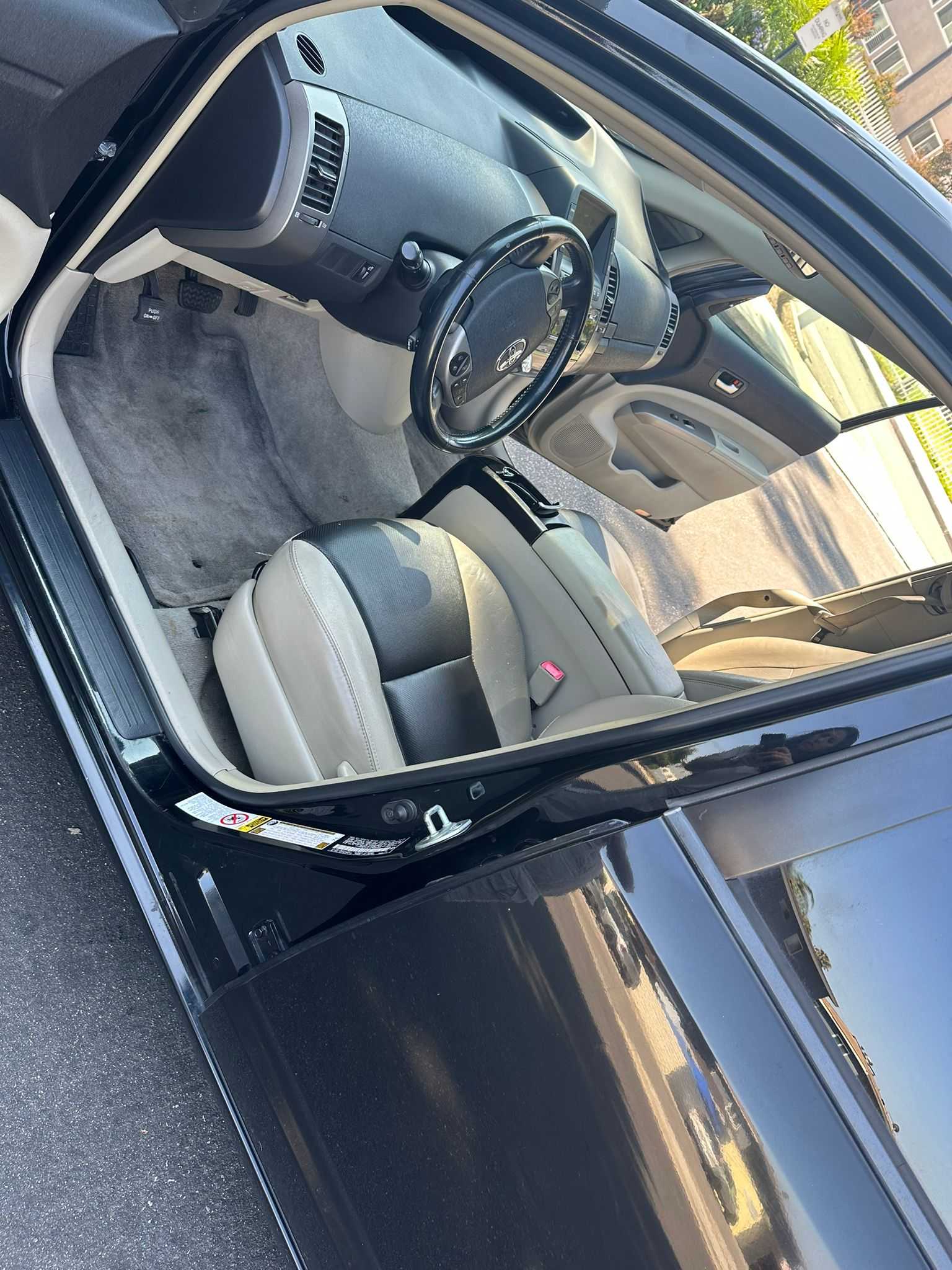 Toyota Prius Image 8