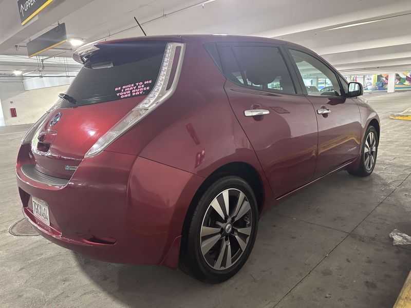 Nissan Leaf Image 4