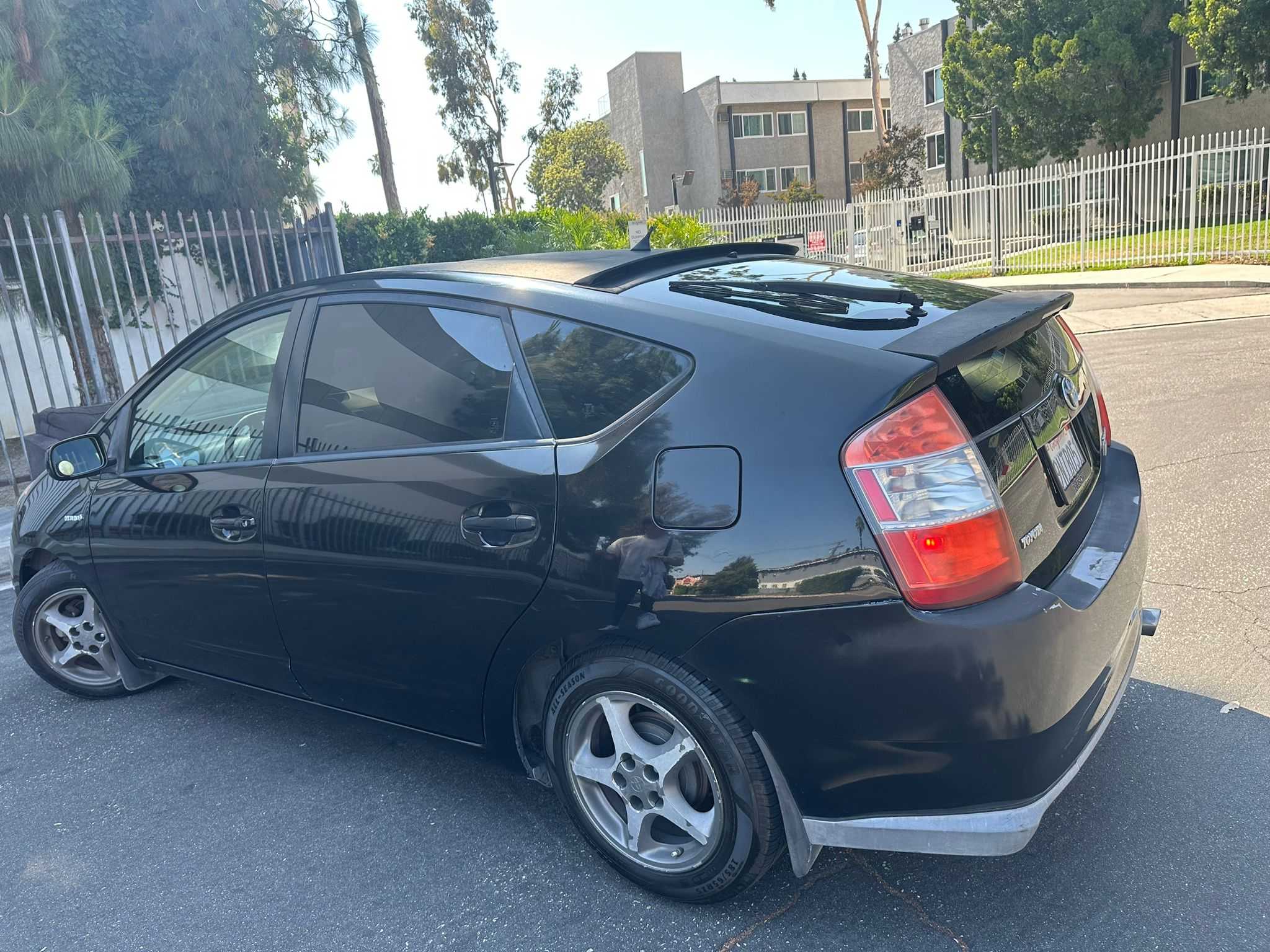 Toyota Prius Image 4