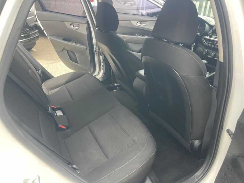 Kia Forte Image 5