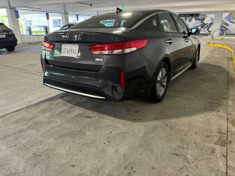 Kia Optima Hybrid Image 5