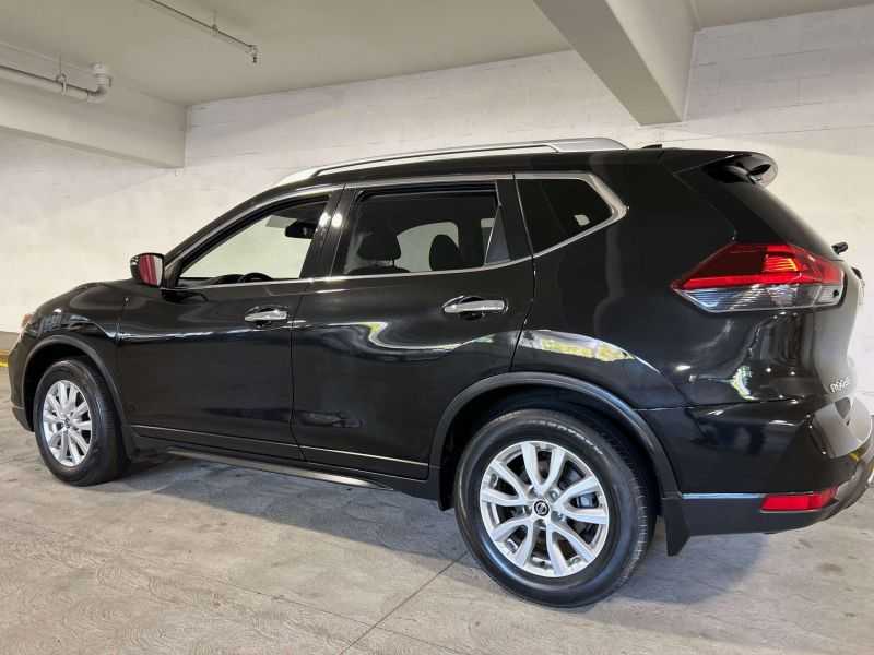 Nissan Rogue Image 4