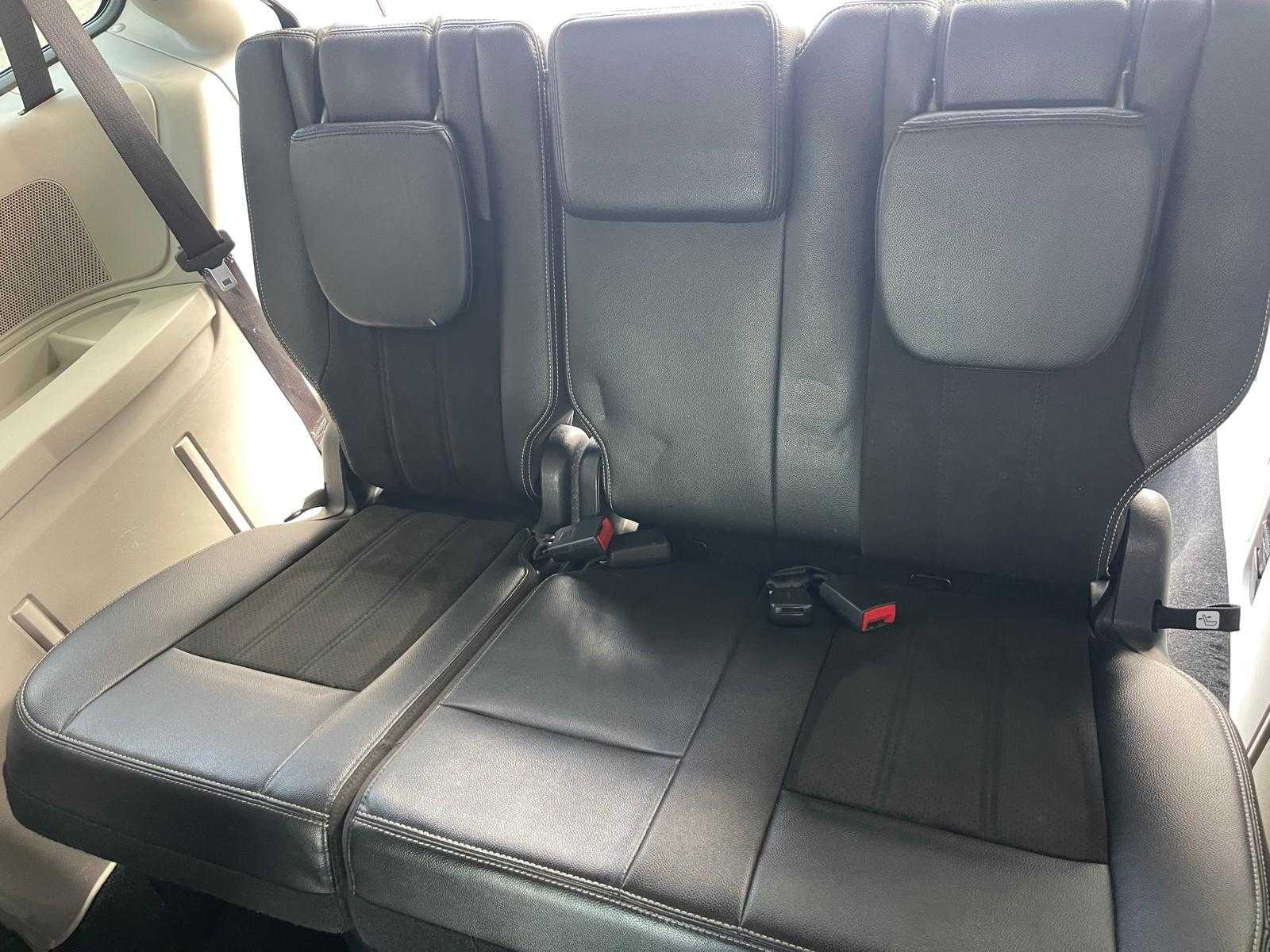 Dodge Grand Caravan Passenger Image 7