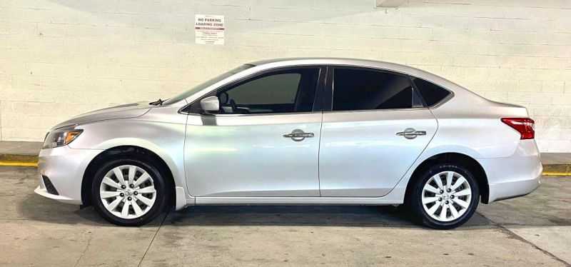 Nissan Sentra Image 3