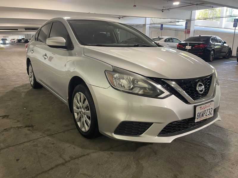 Nissan Sentra Image 9