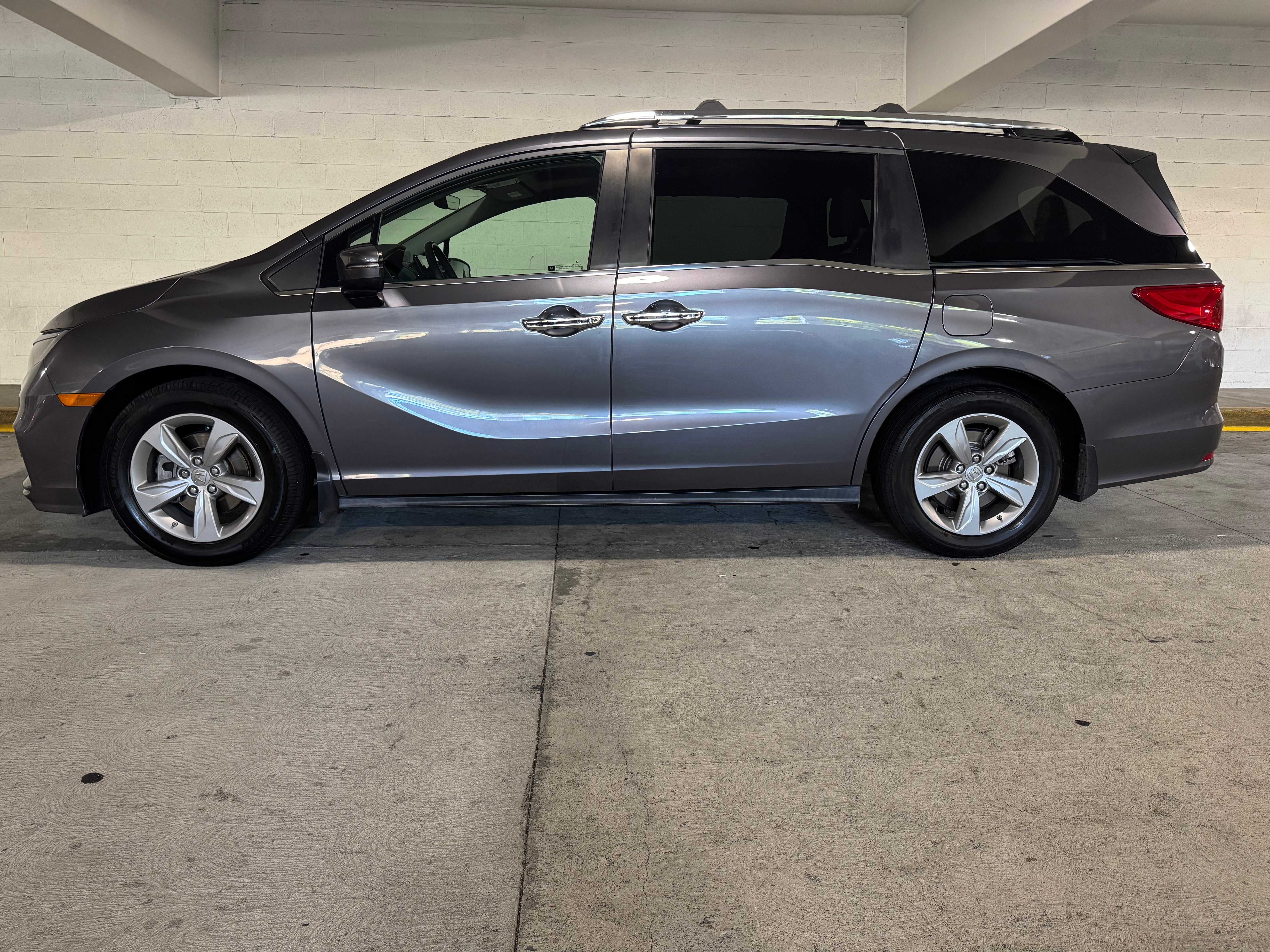 Honda Odyssey Image 3