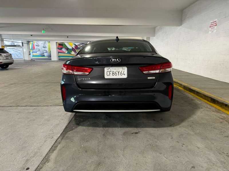 Kia Optima Hybrid Image 4