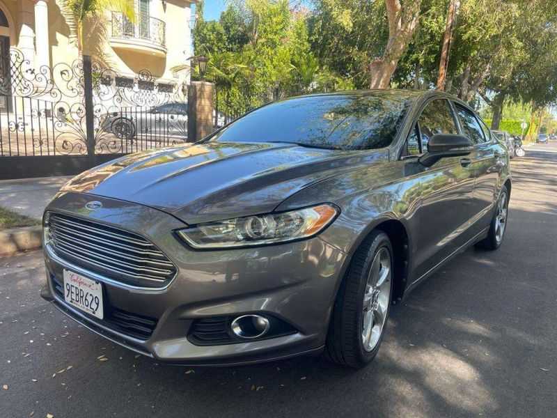 Ford Fusion Image 1