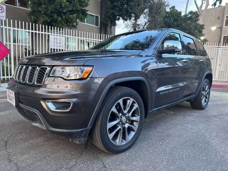 Jeep GRAND CHEROKEE Image 1