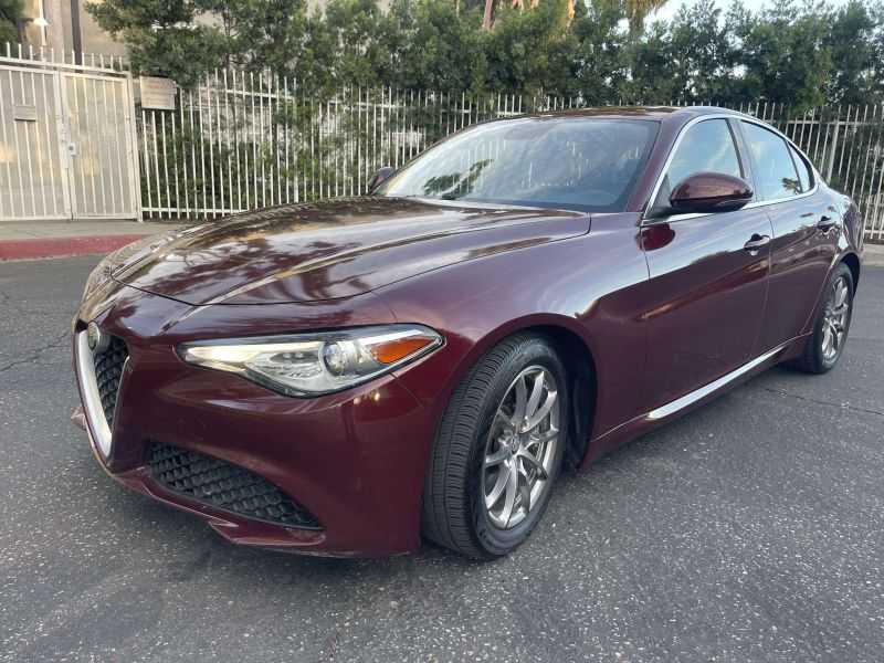 Alfa Romeo Giulia Image 1