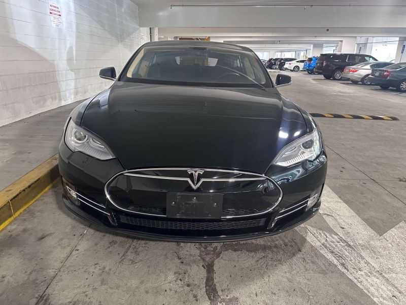 Tesla Model S Image 6