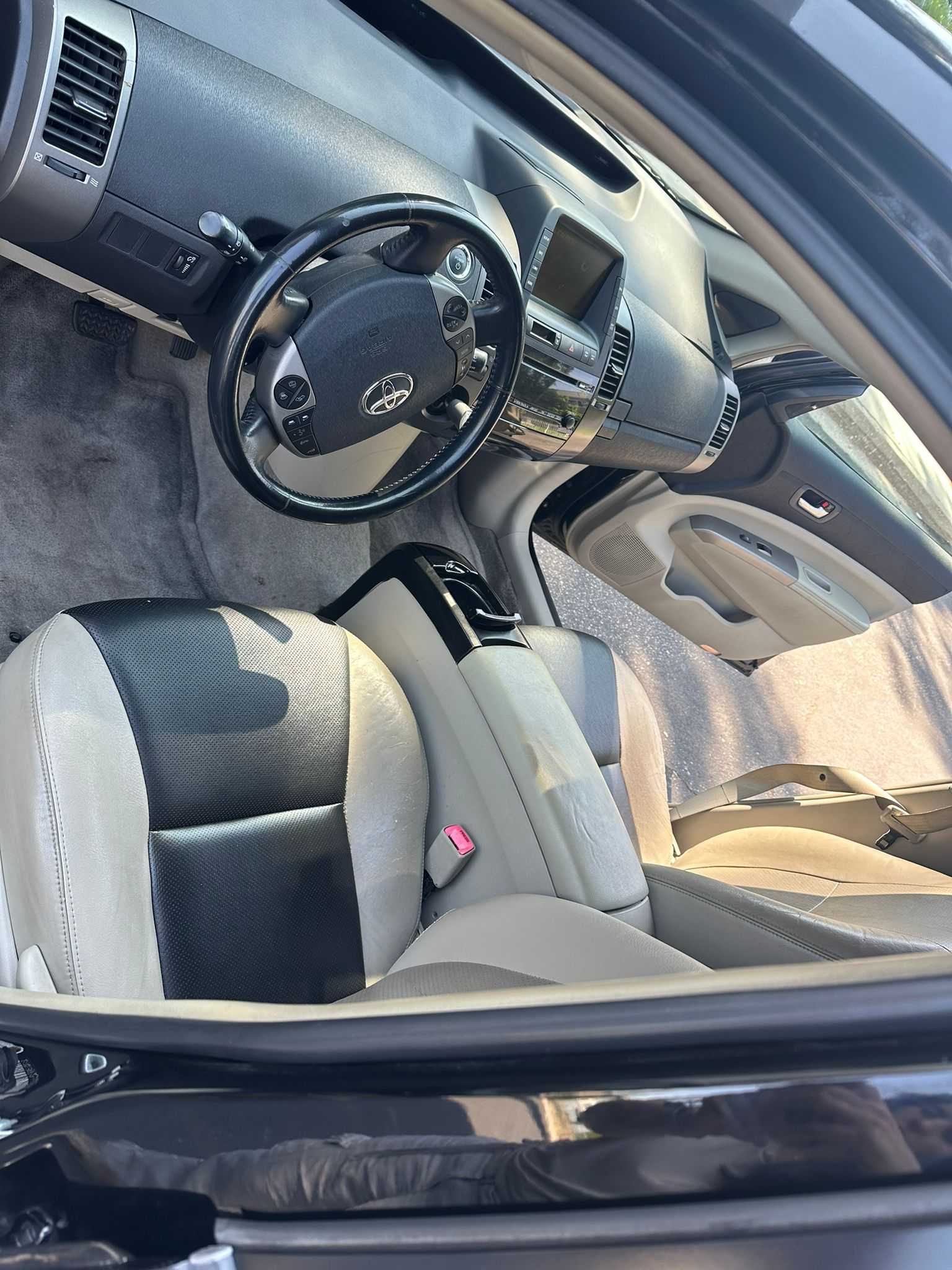 Toyota Prius Image 6