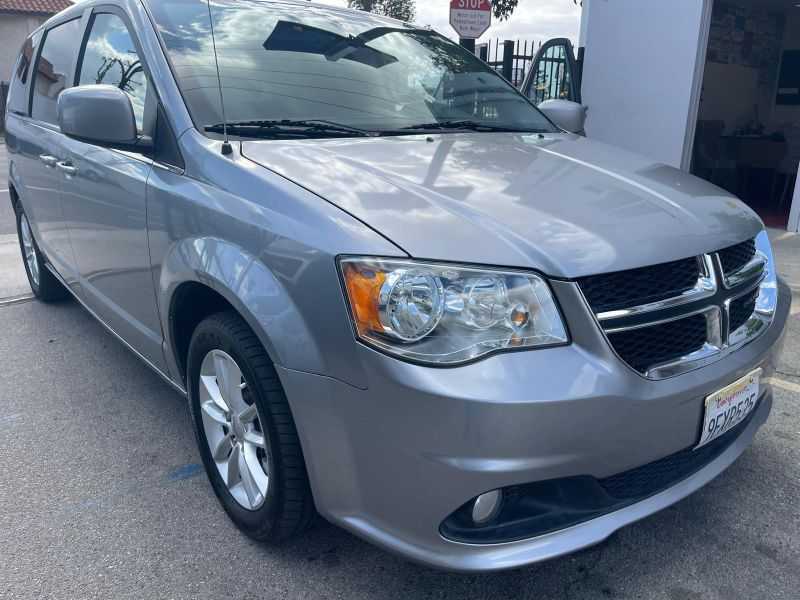 Dodge Grand Caravan Passenger Image 5