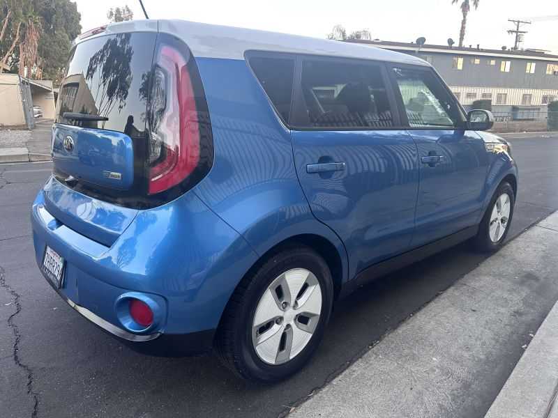 Kia Soul Ev Image 3