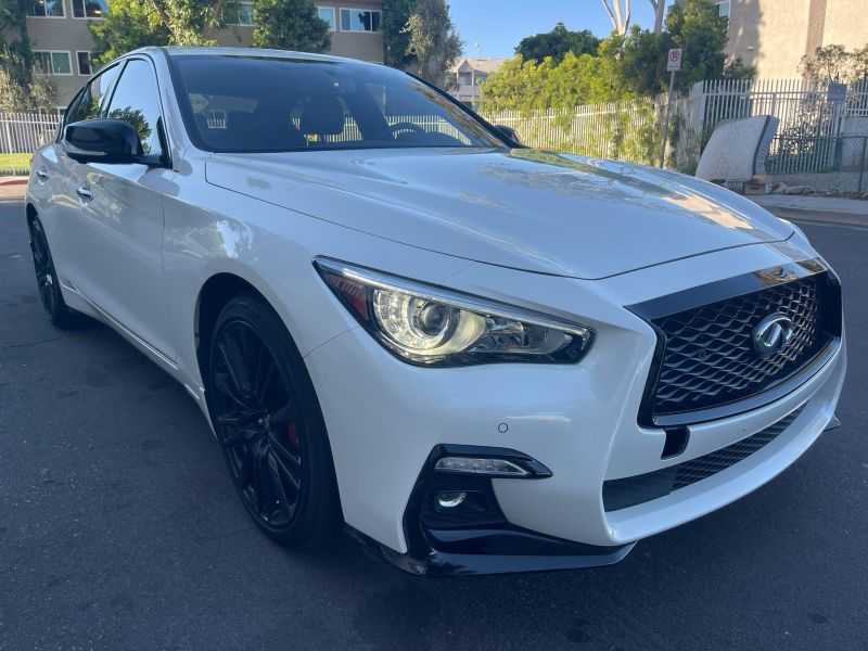 INFINITI Q50 Image 1