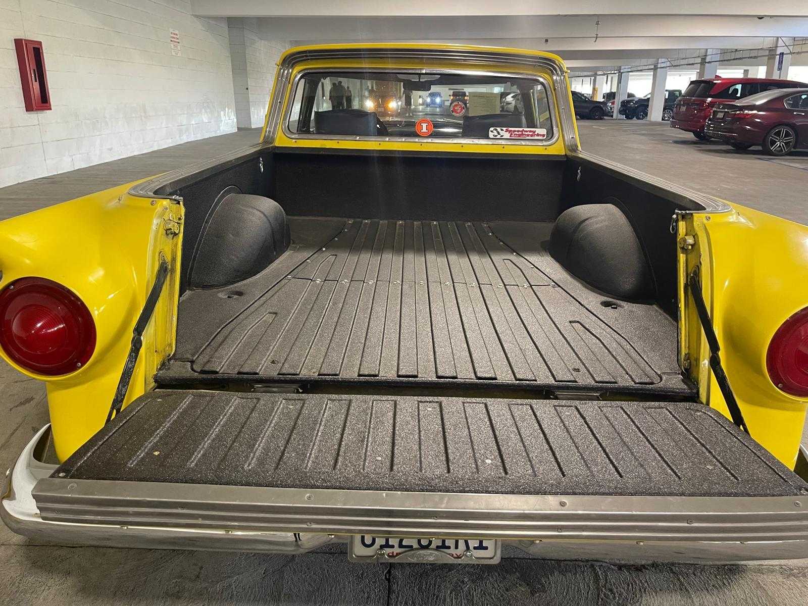 Ford Ranchero Image 8