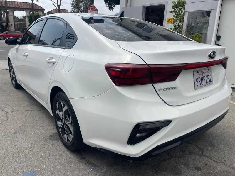 Kia Forte Image 2